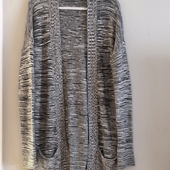 Express Black White Gray Knit Women's Sweater Long Cardigan sz L - Picture 2 of 9